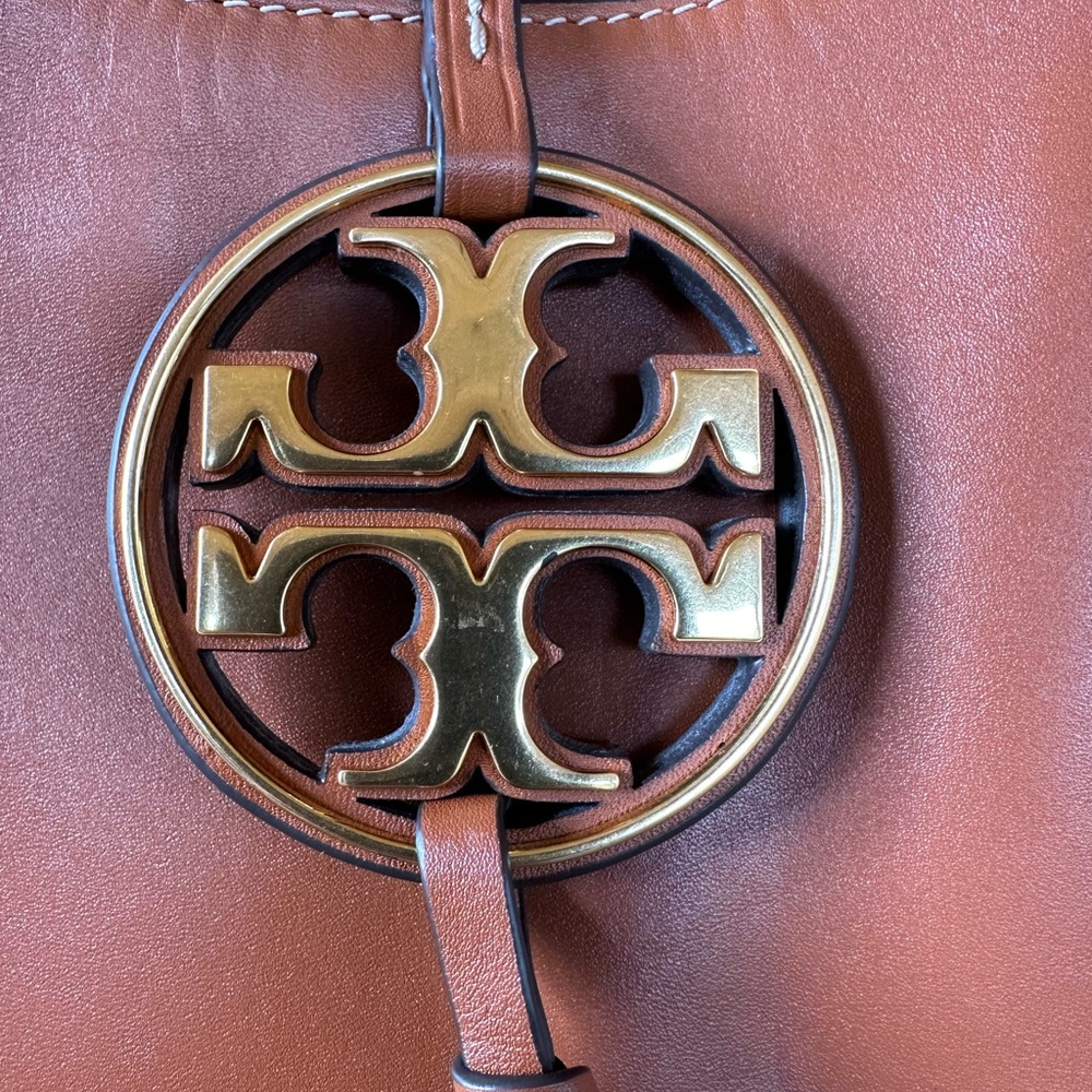 Tory Burch Ages Camello Mini Miller Hobo
